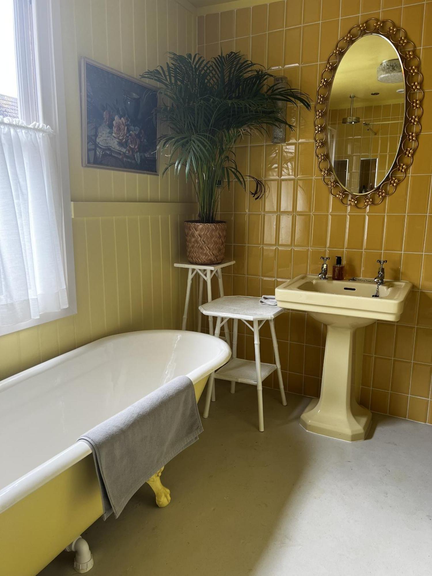 Georgian Russell Apartment Хейстингс Екстериор снимка